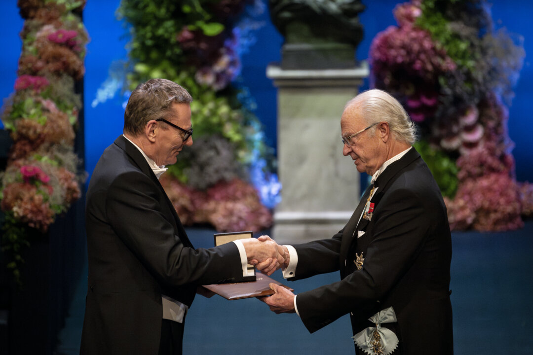 Two men shaking hands