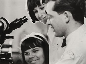 Harald zur Hausen in 1967 in the laboratory of the Children's Hospital of Philadelphia.